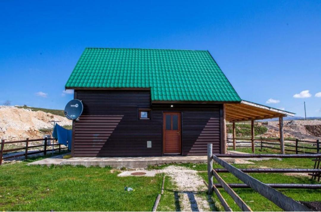 House Negro Zabljak Luaran gambar
