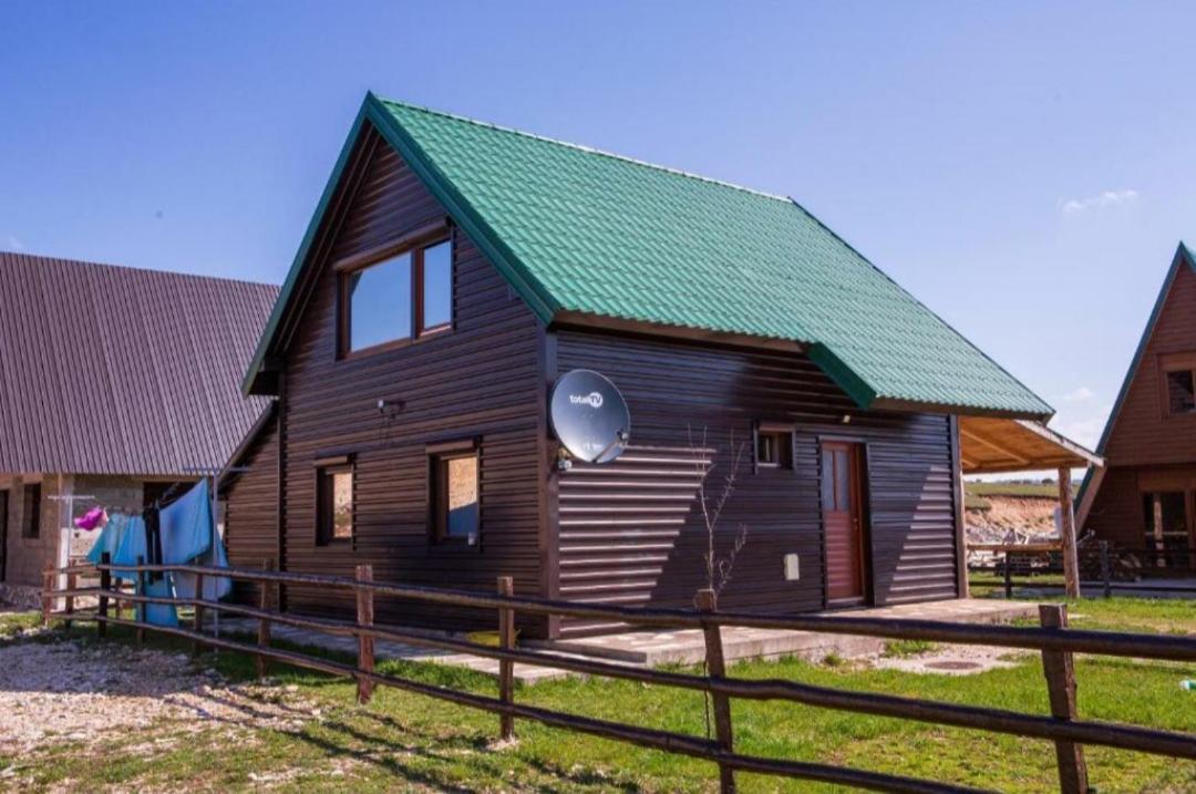 House Negro Zabljak Luaran gambar